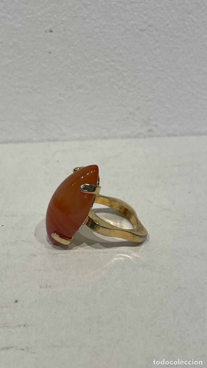 Joyeria: ANILLO DORADO CON PIEDRA NARANJA OVALADA - Foto 2