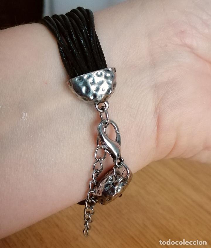 Joyeria: PULSERA CON ADORNO PLATEADO. - Foto 3