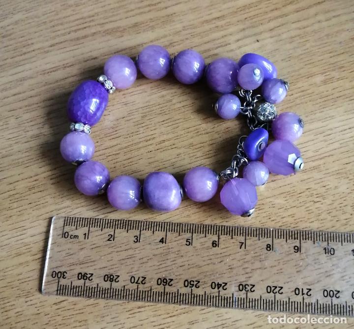 Joyeria: PULSERA DE CUENTAS DE CRISTAL LILAS, MORADAS. EL&Aacute;STICA. - Foto 3