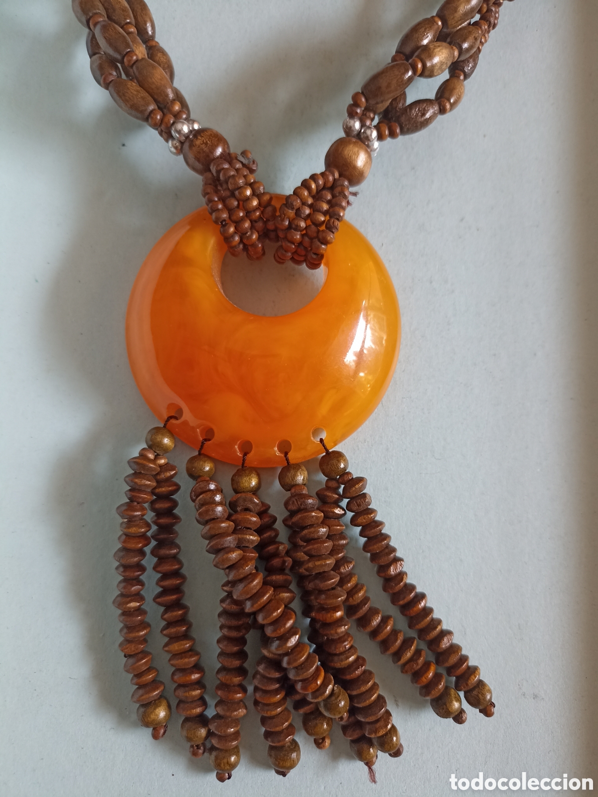 Joaillerie: Collar marr&oacute;n y naranja