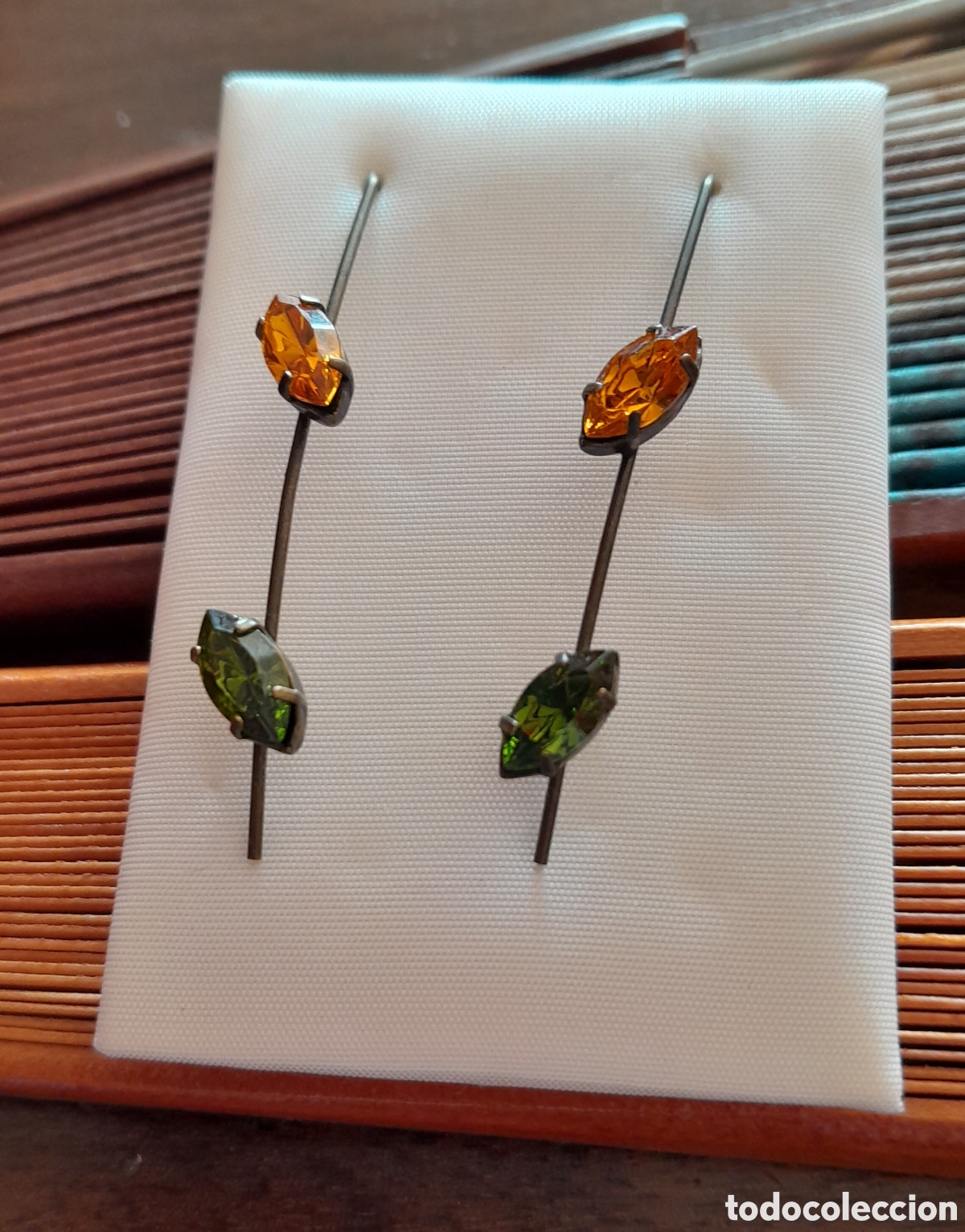 Joyeria: PENDIENTES DE DISE&Ntilde;O CON CRISTAL EN GRAPA - Foto 1