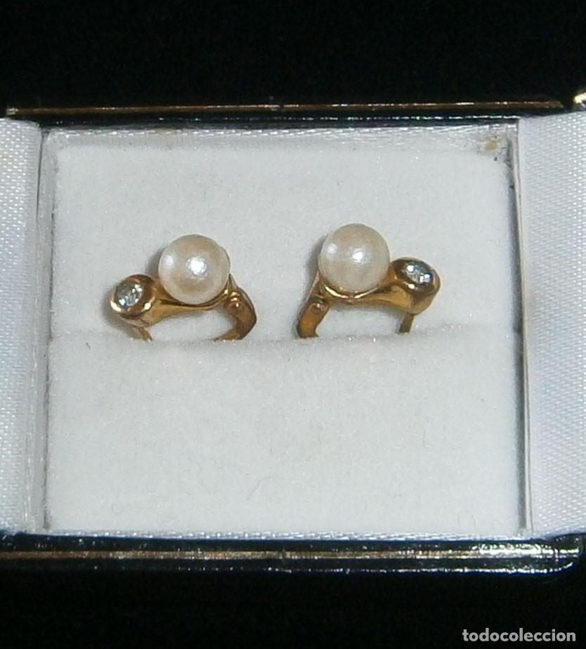 Joyeria: pendientes dorados con una perla - Foto 1