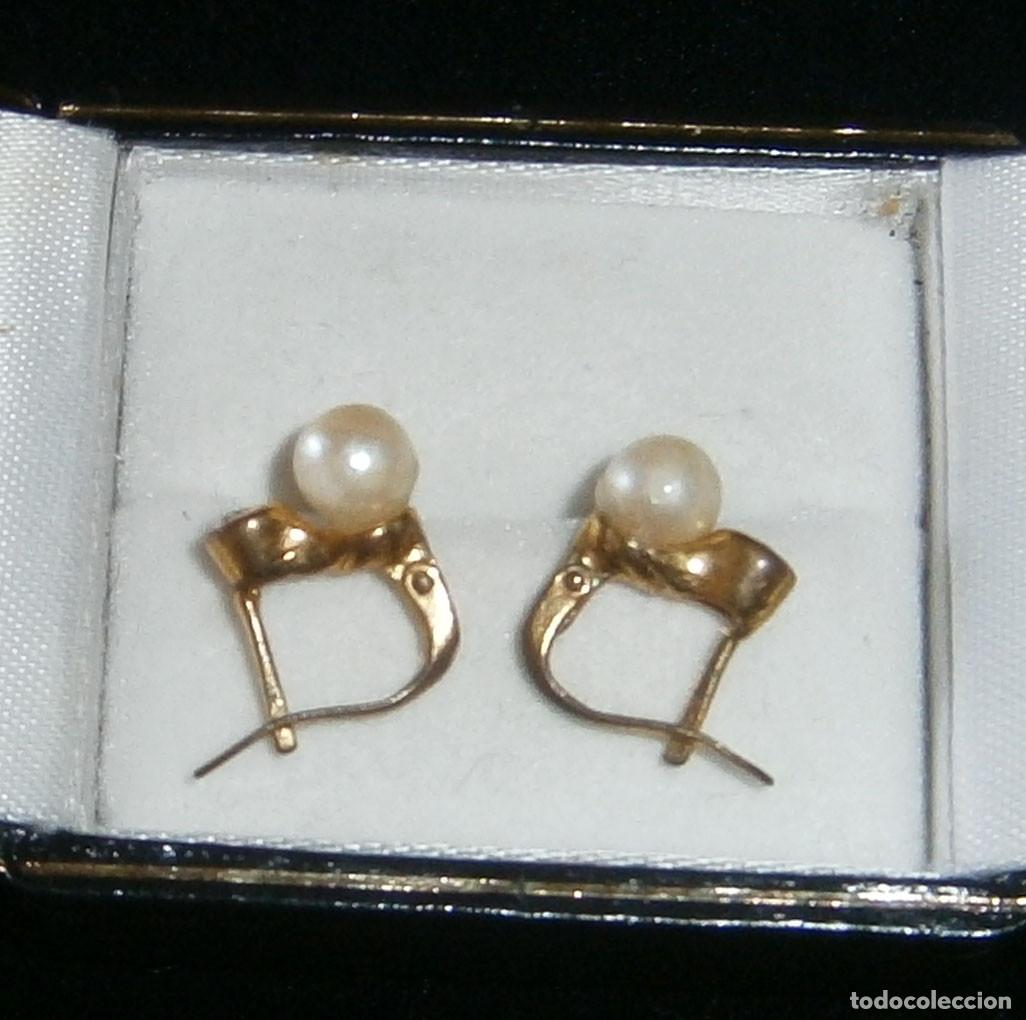 Joyeria: pendientes dorados con una perla - Foto 2