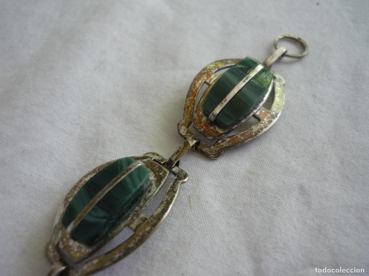 Joyeria: Pulsera en metal plateado y vidrio verde - Foto 2