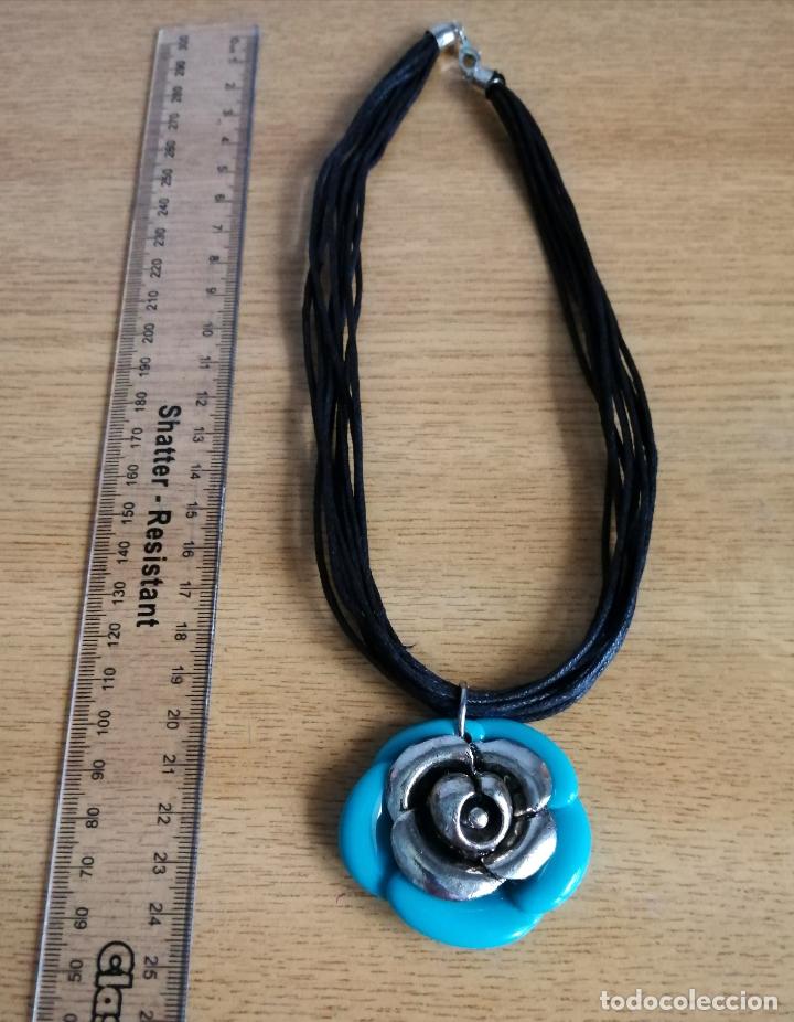 Joyeria: COLLAR, COLGANTE ROSA, FLOR, TURQUESA CON MULTI CORD&Oacute;N. - Foto 3