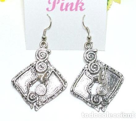 Joyeria: Pendientes largos color plata, A&ntilde;o 2000, Nuevos - Foto 1