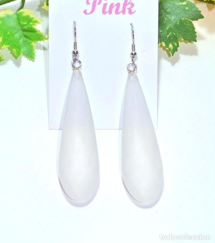 Joyeria: Pendientes largos color blanco, A&ntilde;o 2000, Nuevos - Foto 1