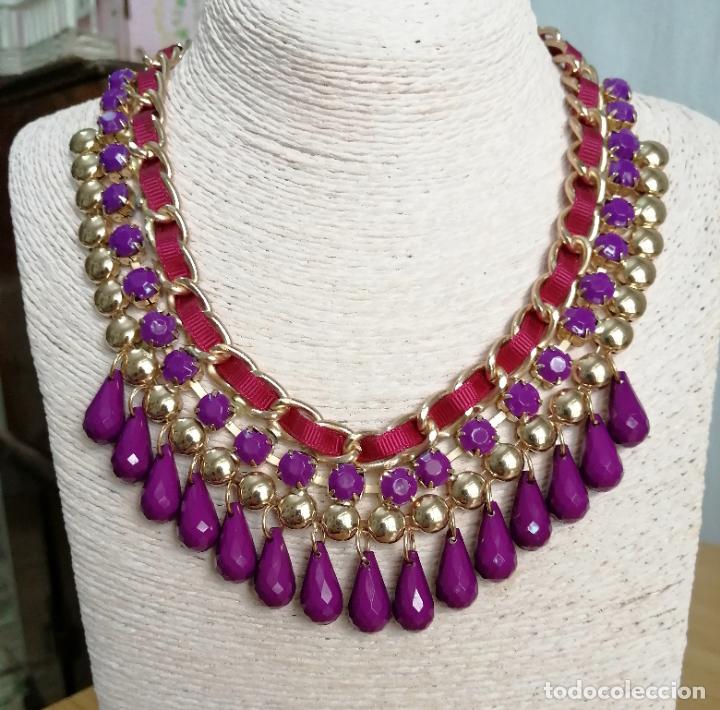 Joyeria: COLLAR CON ADORNOS MORADOS Y DORADO - Foto 1