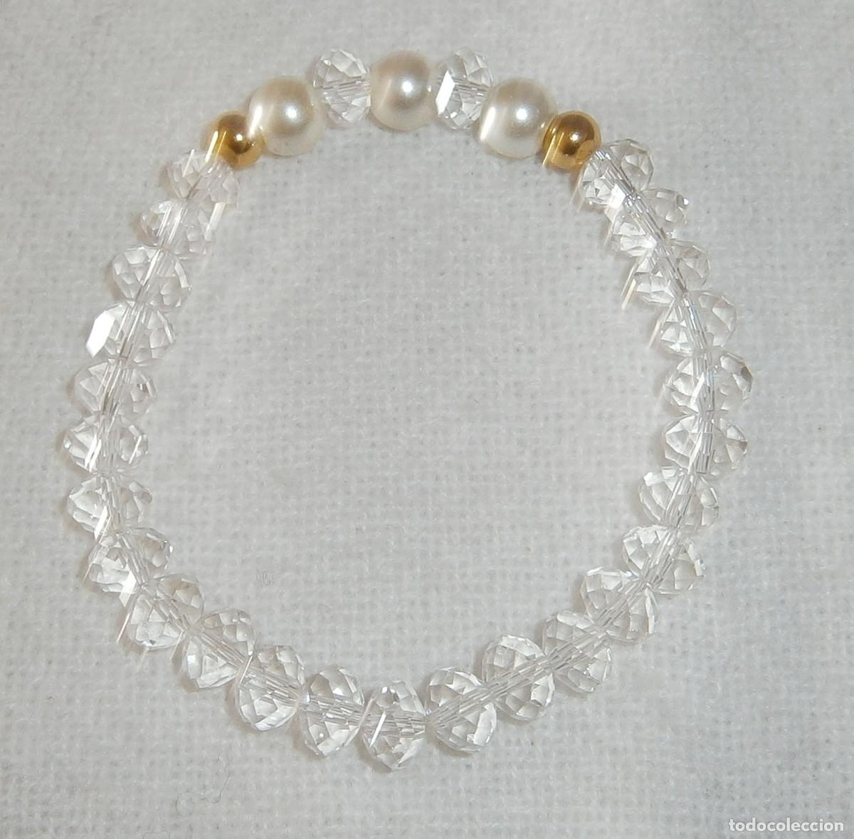Joyeria: pulsera de cristal con perlitas blancas y doradas regulable - Foto 2