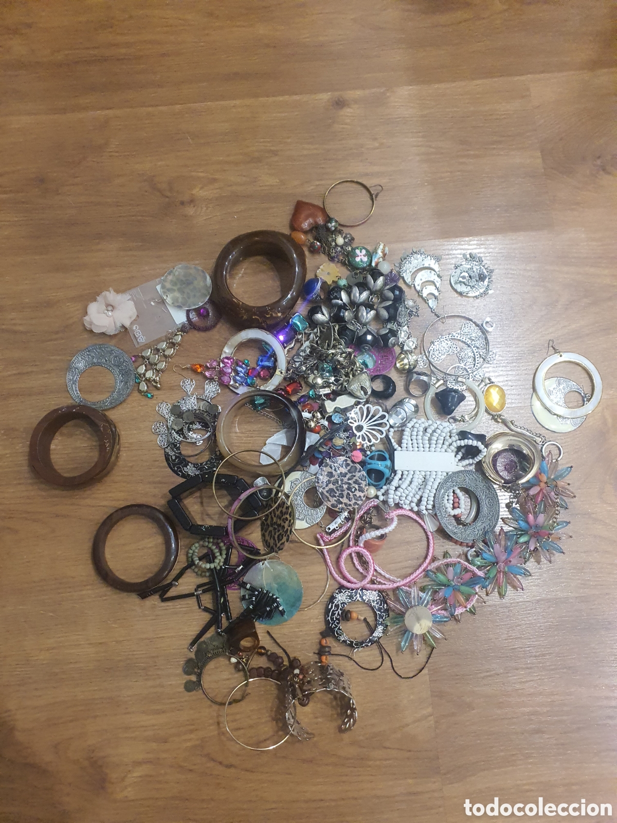 Joyeria: lote de abalorios de bisuter&iacute;a