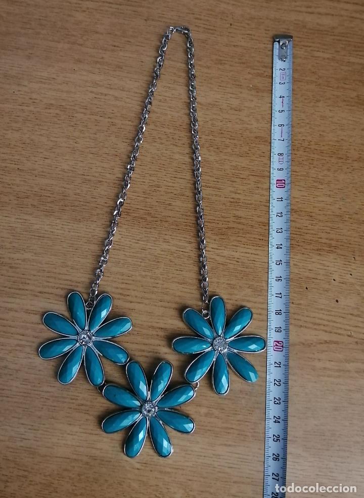 Joyeria: COLLAR FLORES AZULES Y CADENA PLATEADA - Foto 2