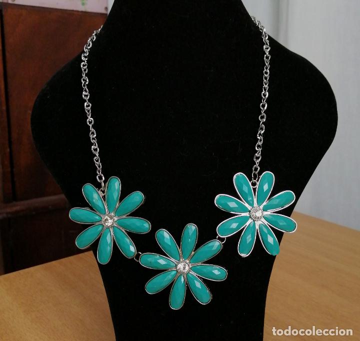 Joyeria: COLLAR FLORES AZULES Y CADENA PLATEADA - Foto 6