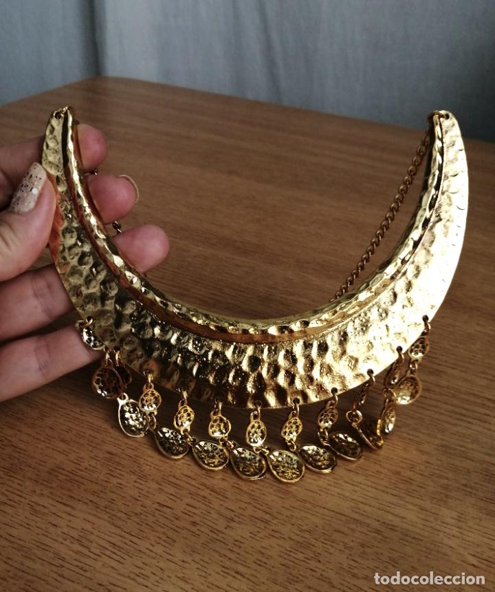 Joyeria: COLLAR CORTO DORADO ARABESCO, MORUNO. - Foto 2