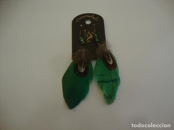 Joaillerie: PENDIENTES BISUTERIA PLUMA VERDE
