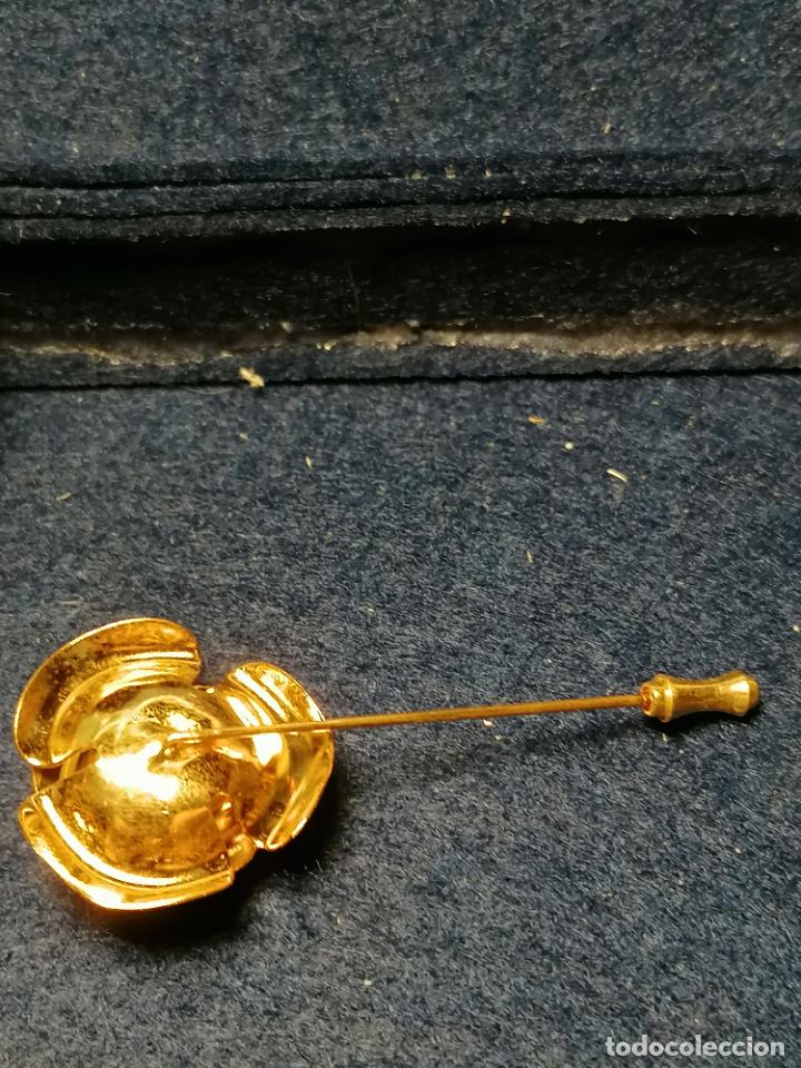 Joyeria: BROCHE DE AGUJA NUESTRA SE&Ntilde;ORA DEL ROSER DORADO - Foto 4