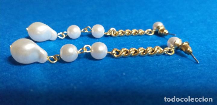 Joyeria: Pendientes alargados. Dorado y blanco - Foto 3