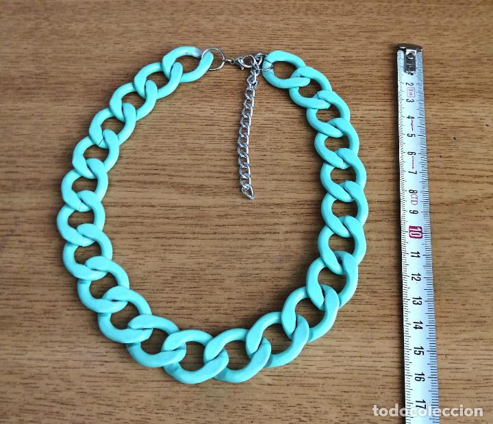 Joyeria: COLLAR CORTO, MET&Aacute;LICO VERDE PASTEL. - Foto 4