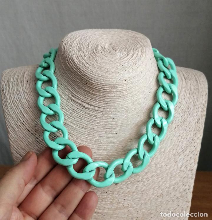 Joyeria: COLLAR CORTO, MET&Aacute;LICO VERDE PASTEL. - Foto 6