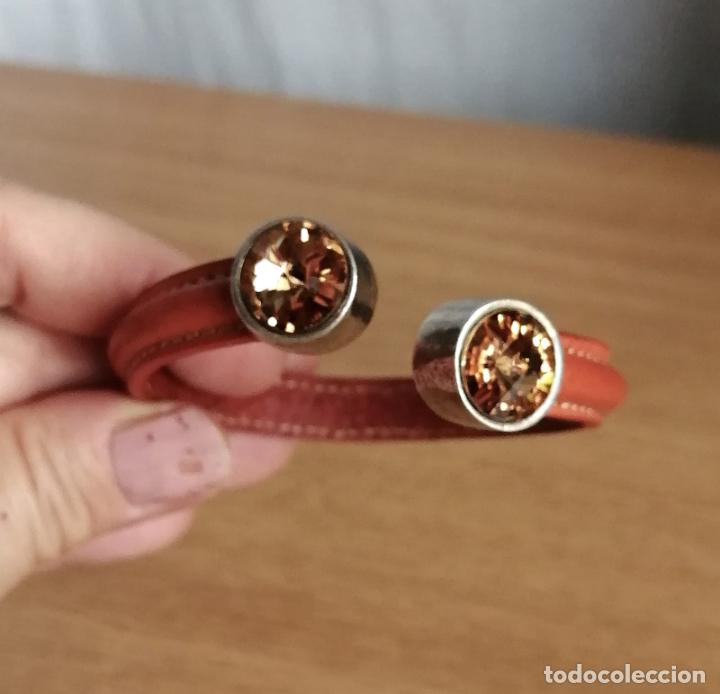 Joyeria: PULSERA CON DOS BRILLANTES CRISTALES Y TEXTIL. - Foto 6