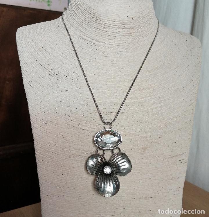 Joyeria: COLLAR CON COLGANTE DE FLOR Y CADENA PLATEADO. - Foto 5