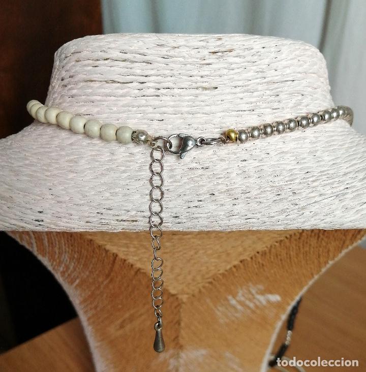 Joyeria: COLLAR LARGO DE DISTINTOS MATERIALES, CON COLGANTE. - Foto 4