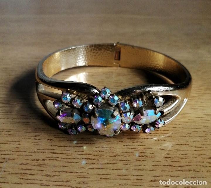 Joyeria: PULSERA DORADA CON BRILLANTES CRISTALES. - Foto 5