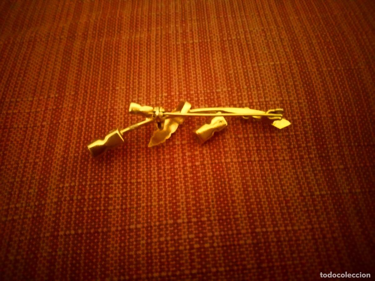 Joyeria: BROCHE METAL DORADO Y PIEDRAS - Foto 3