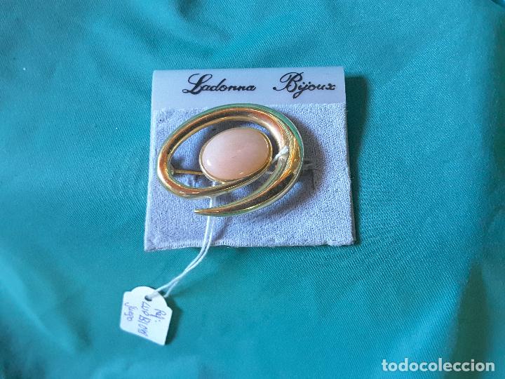 Joyeria: Aguja color oro con &aacute;gata naranja - Foto 1
