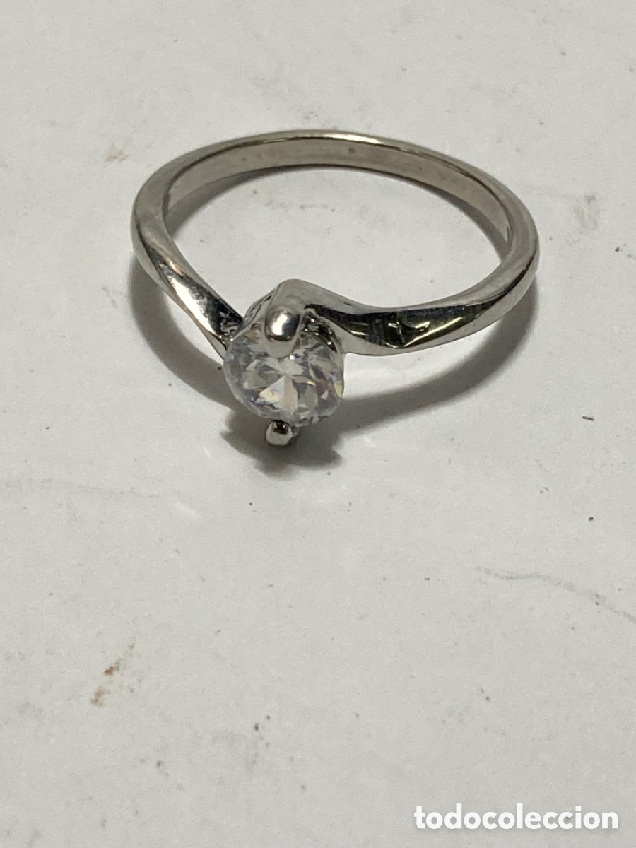 Joaillerie: Sortija plateada solitario S69