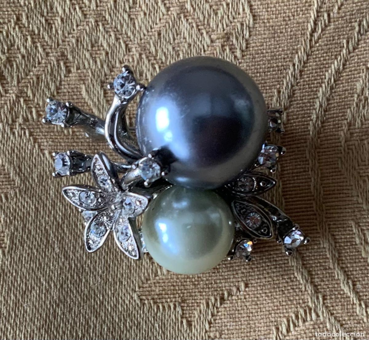 Joyeria: BROCHE VINTAGE PERLAS Y FLORES - Foto 2