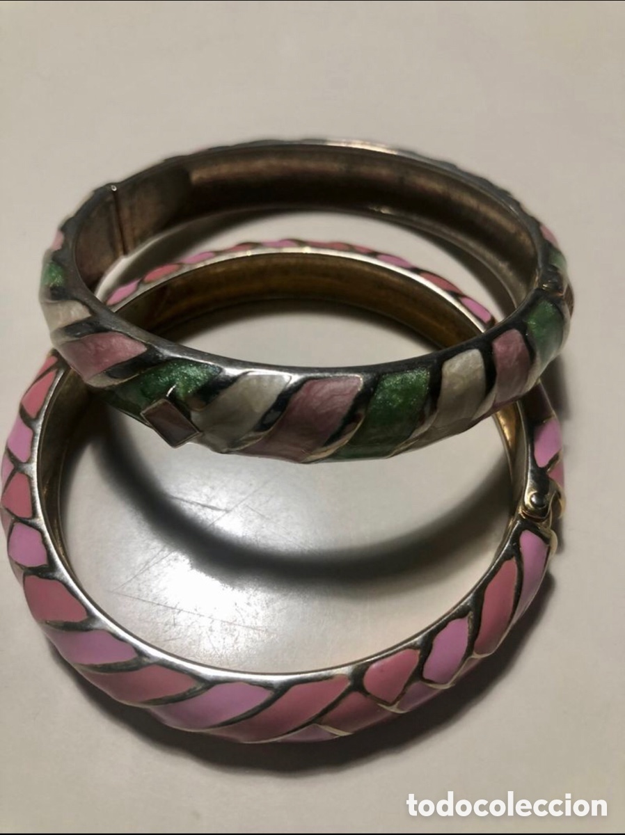 Schmuck: Lote dos pulseras r&iacute;gidas esmaltadas. ASM