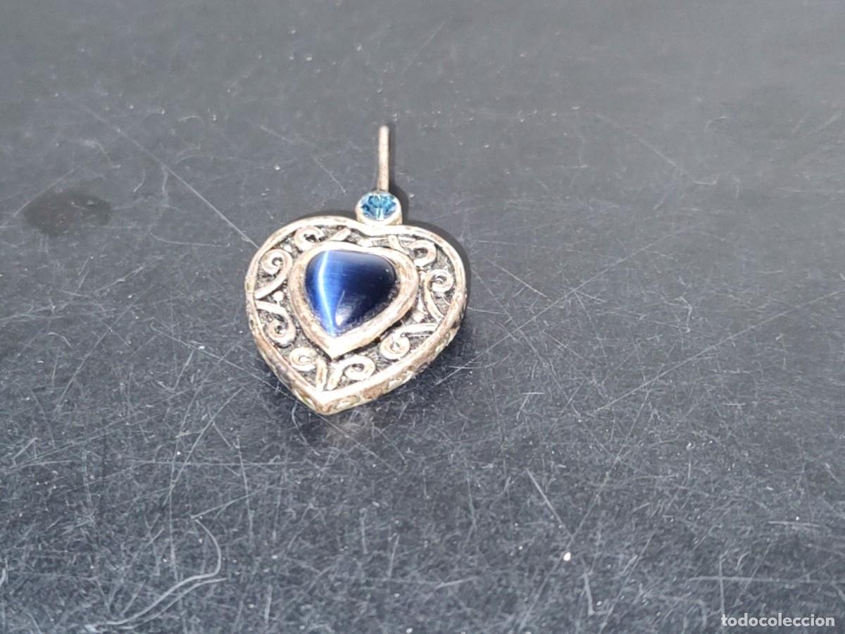 Joyeria: A3- ANTIGUO PENDIENTE EN FORMA DE CORAZ&Oacute;N CON INCRUSTACI&Oacute;N EN EL CENTRO - 50S - 60S - Foto 7