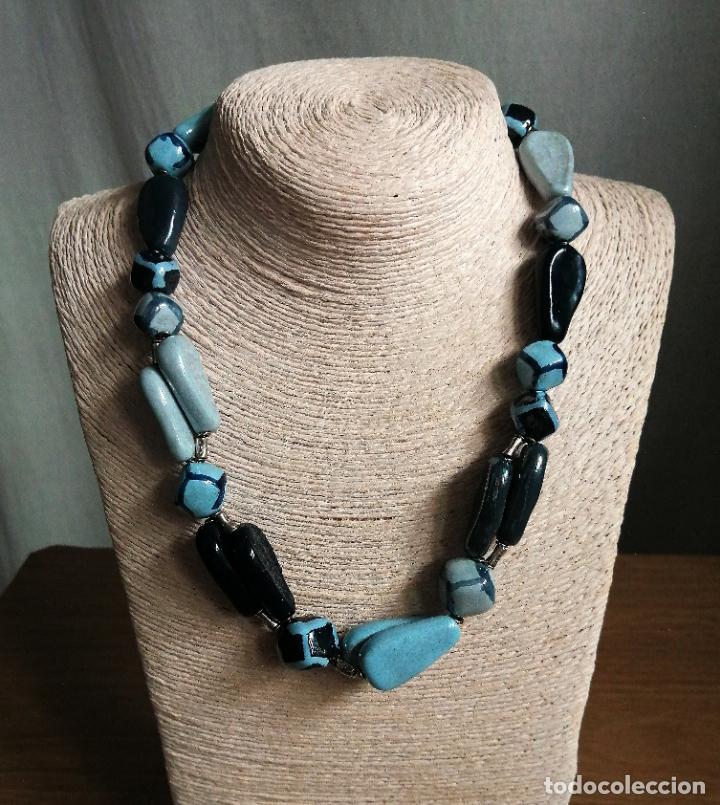 Joyeria: COLLAR CORTO, CUENTAS DE CRISTAL AZULES. - Foto 2