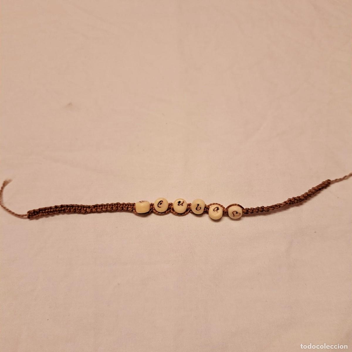 Joyeria: Cord&oacute;n beige y cuentas con la palabra Cuba - Foto 1