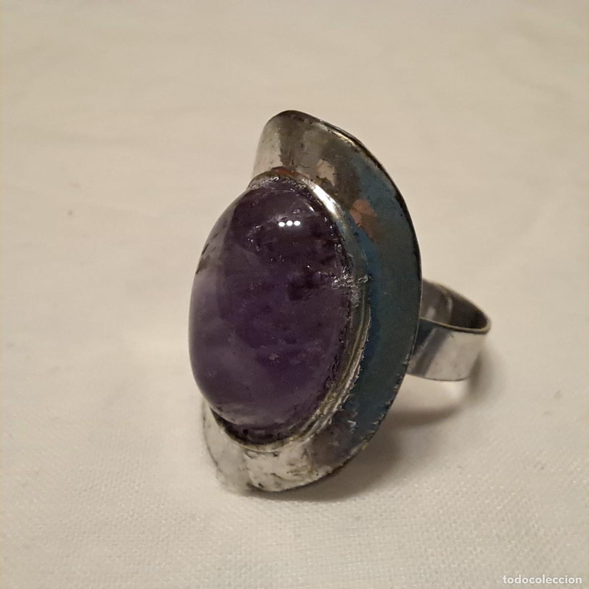 Joyeria: Anillo plateado ajustable con piedra violeta - Foto 1