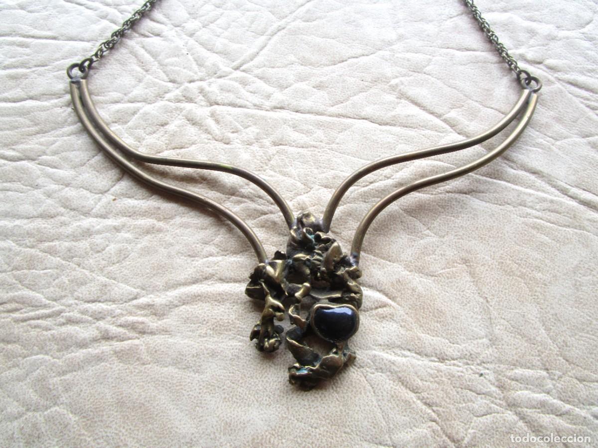 Joyeria: antiguo colgante debronce artesanal - Foto 2