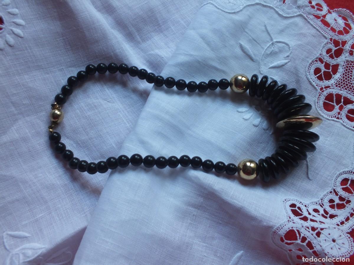 Joyeria: COLLAR GARGANTILLA DE CUENTAS BOLAS NEGRAS Y DORADAS - Foto 3