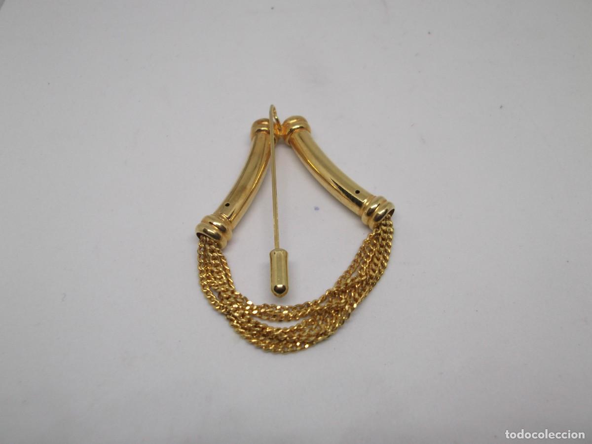 Joyeria: Broche dorado con cadenas.Vintage - Foto 1