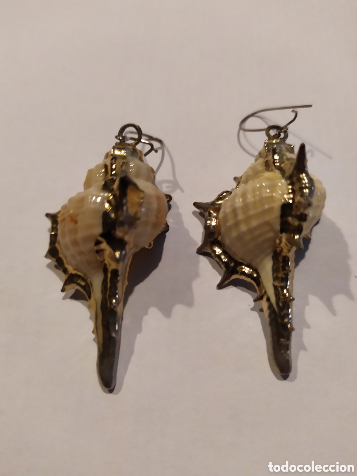 Joyeria: Pendientes de concha con ba&ntilde;o de oro electrol&iacute;tico. - Foto 2
