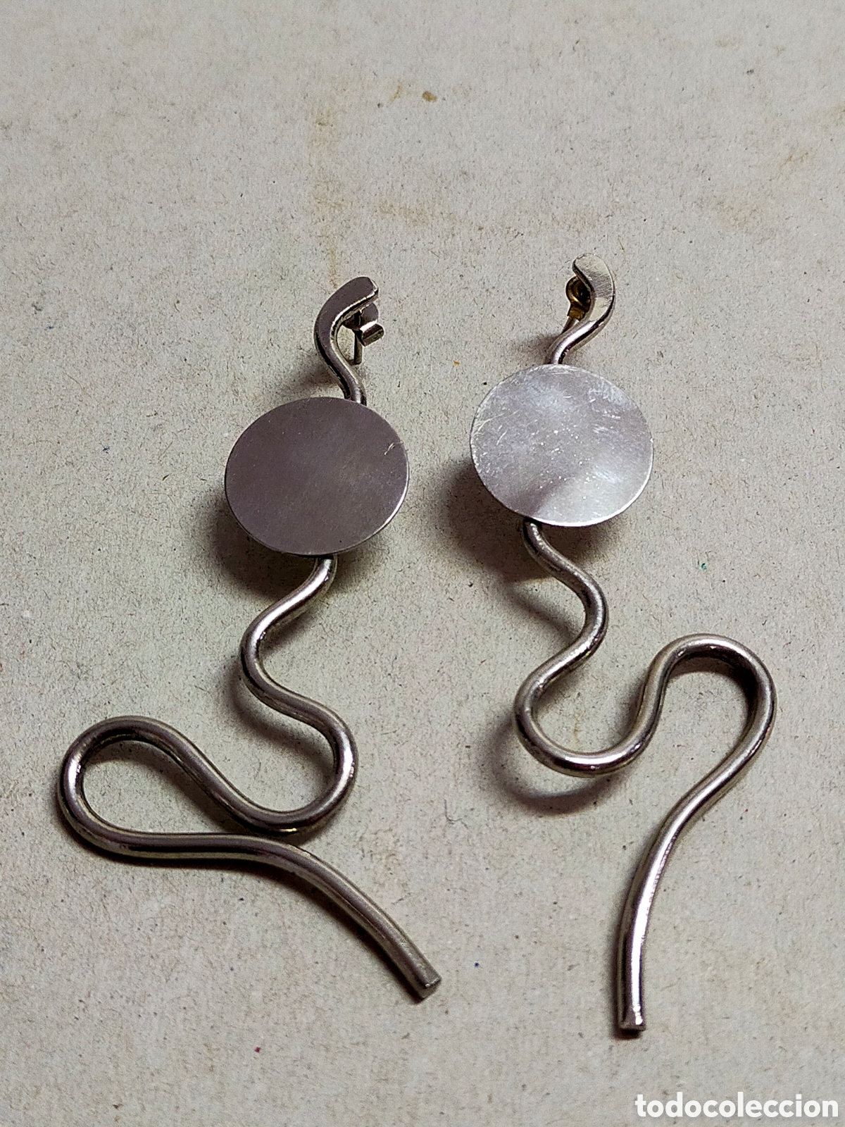 Joyeria: PENDIENTES LARGOS EN METAL. 9 CM. - Foto 2