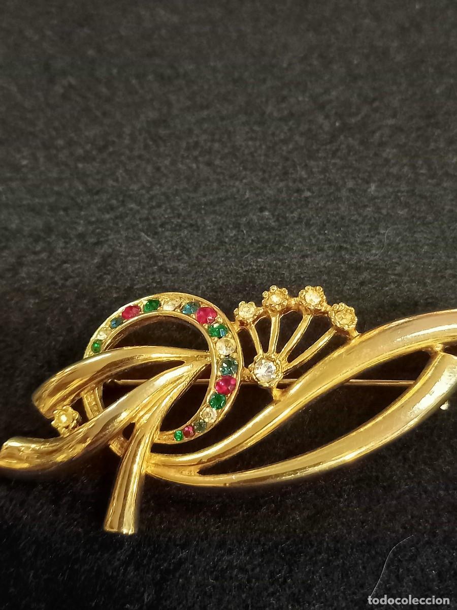 Joyeria: Broche dorado en fantas&iacute;a. REF-4146 - Foto 2