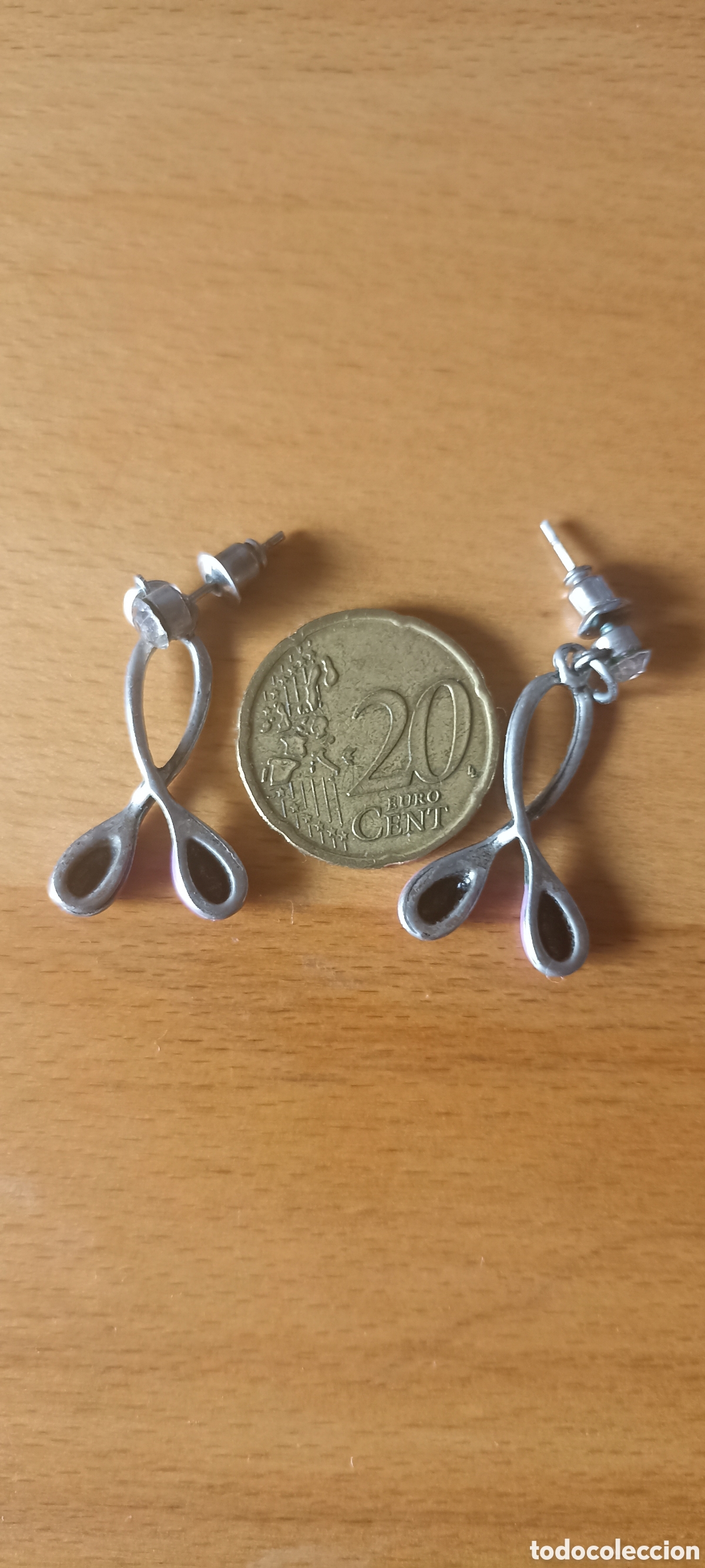 Joyeria: Pendientes forma lazo con punta violeta - Foto 2