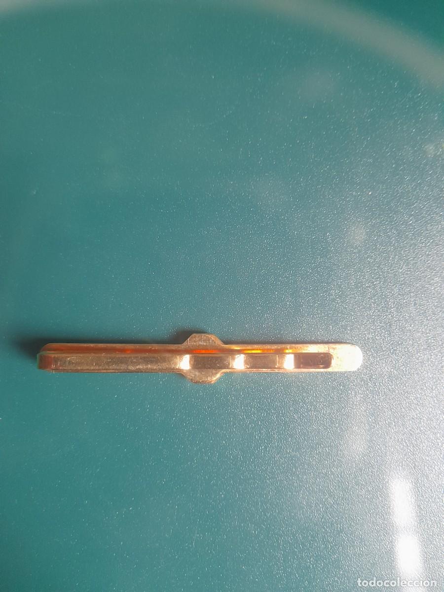 Joyeria: Pisa corbatas dorado con piedra octogonal. - Foto 3