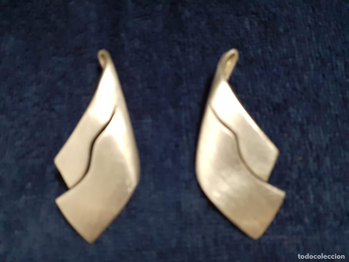 Joalharia: Pendientes de acero a&ntilde;os 80 con un muy original dise&ntilde;o.