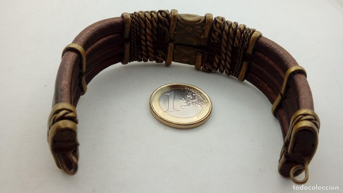 Joyeria: PULSERA DE CUERO Y LATON - Foto 3