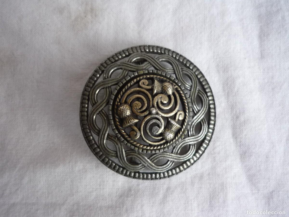 Joyeria: Broche met&aacute;lico s&iacute;mbolo celta - Foto 2