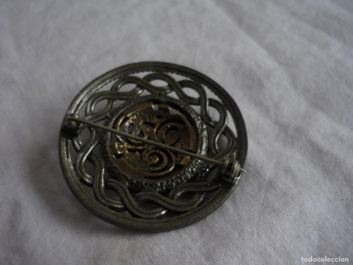 Joyeria: Broche met&aacute;lico s&iacute;mbolo celta - Foto 6