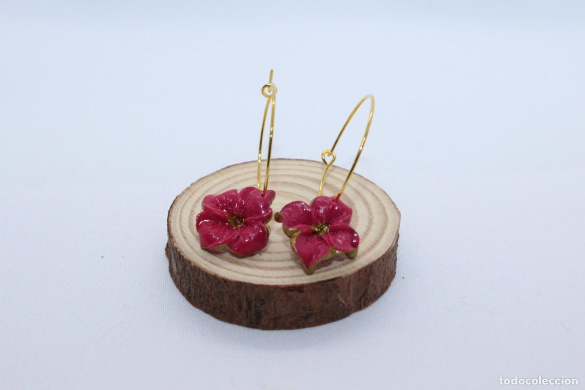Joyeria: Pendientes artesanales de aro de flores - Foto 3