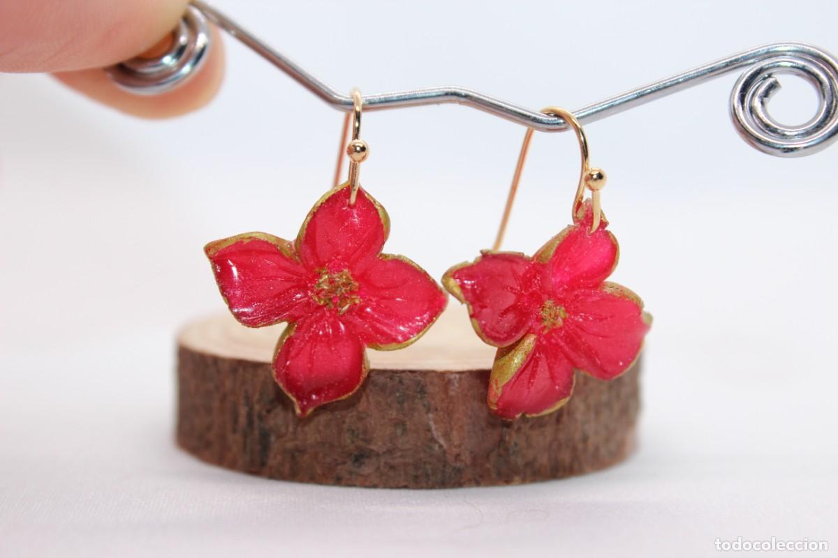 Joyeria: Pendientes colgantes de flores - Foto 3