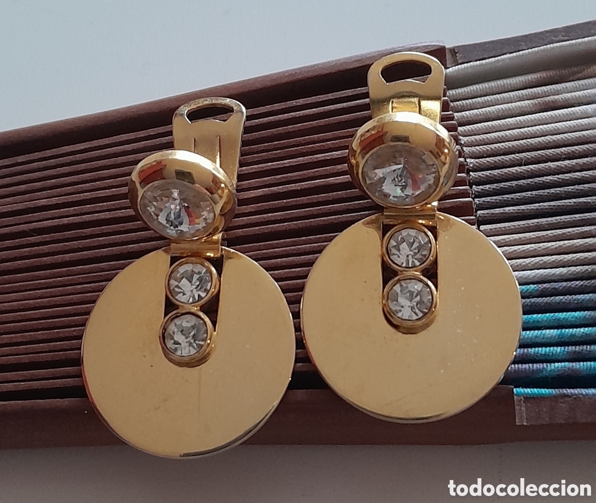Joyeria: Pendientes chapados en oro con circonios. Clip - Foto 3